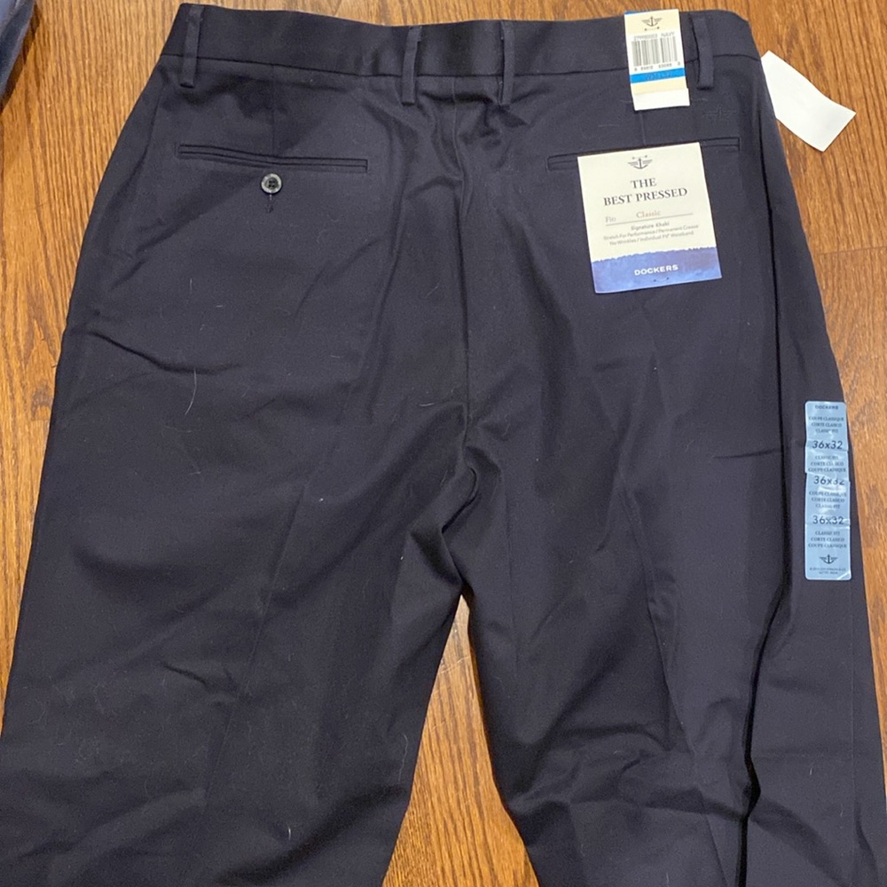 NWT Men's Navy Dockers Pants